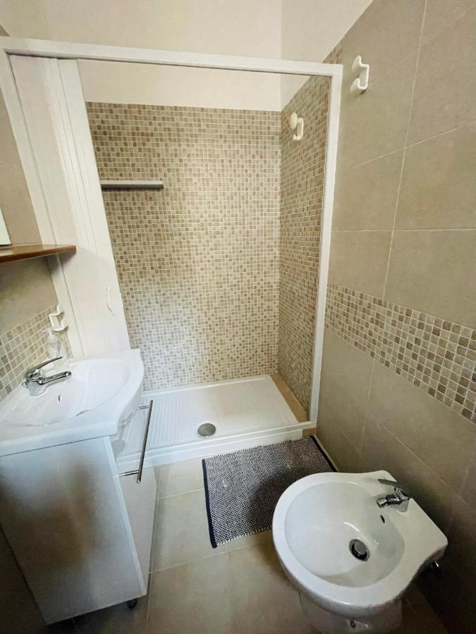 Lovely 2 Bedroom Rental Unit,Patio And Close Beach San Pietro in Bevagna Exteriör bild